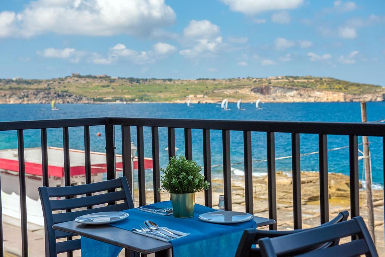 Islet Promenade Seafront Apartment With Large Corner Terrace By Getawaysmalta Сент-Полс-Бей Экстерьер фото
